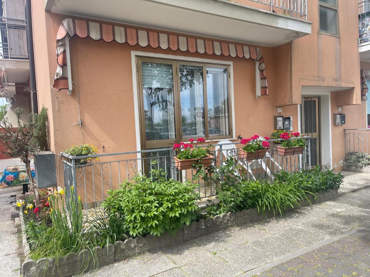 Big Apartment With 3 Rooms Caorle Eksteriør bilde